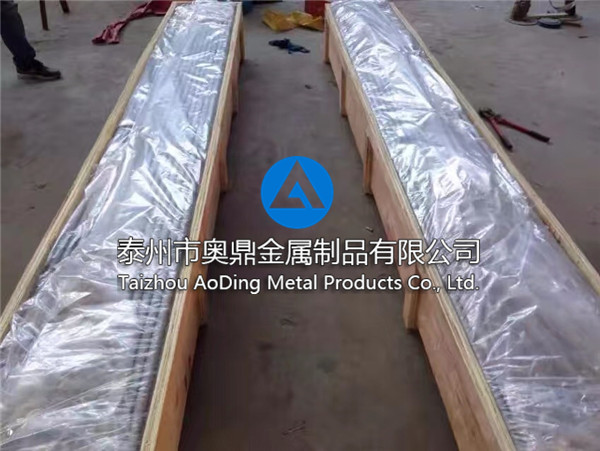 Large diameter welded pipe